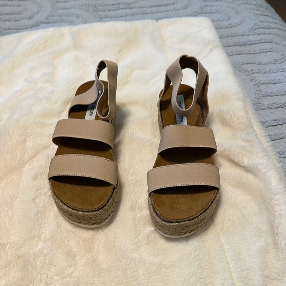 Steve Madden platform sandals